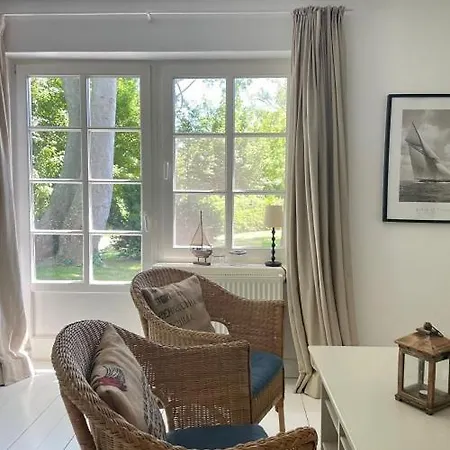Fe-wo Schifferberg Apartment